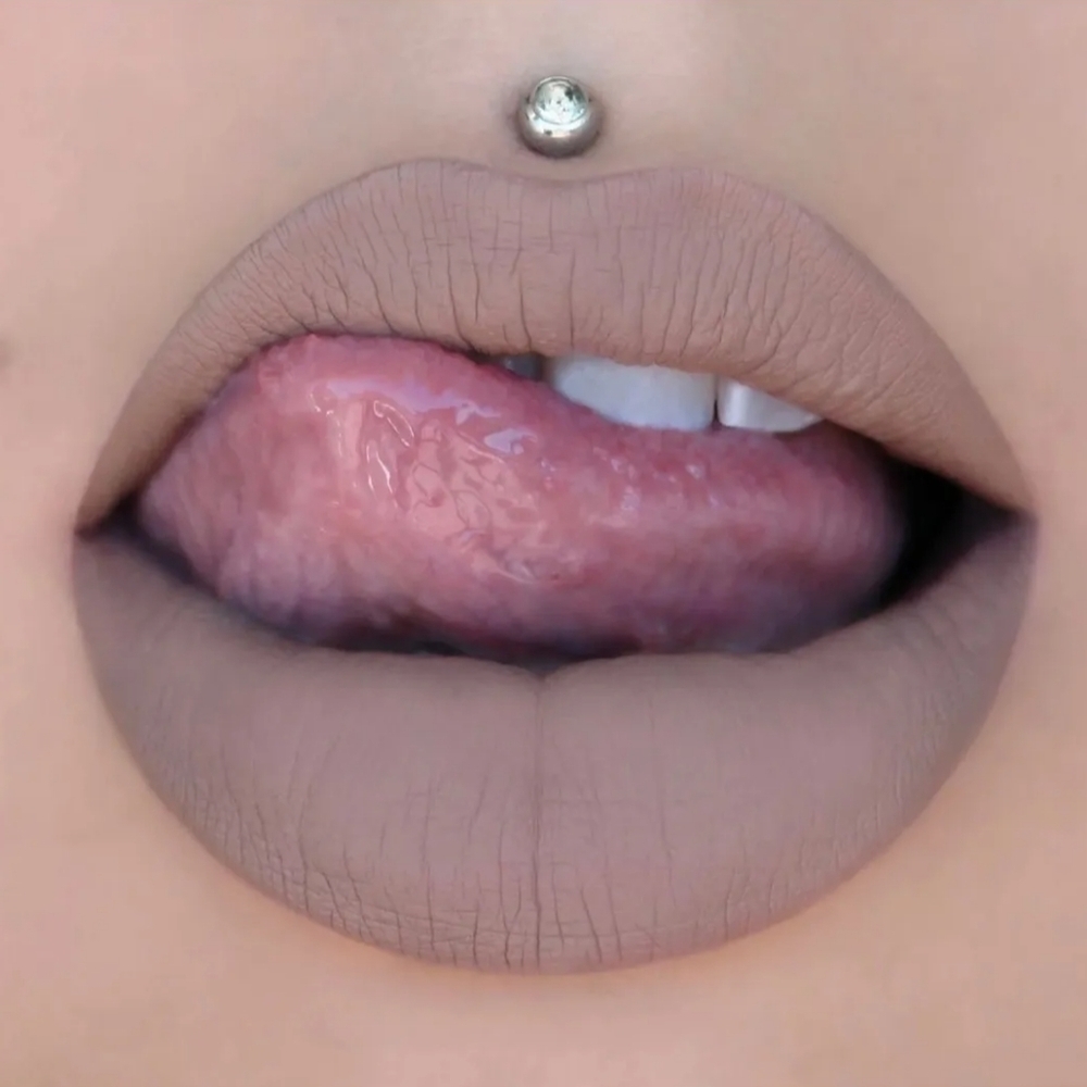 NIB Jeffree Star "Posh Spice" Velour Liquid Lipstick